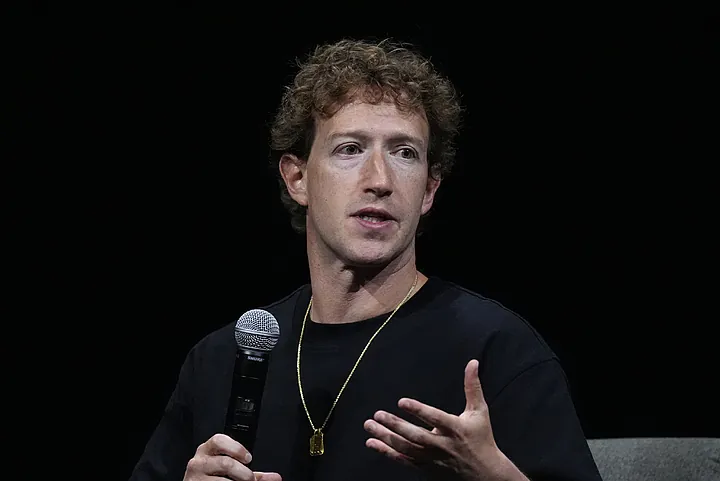 There is a way Smartphones will be used in 2030s – Mark Zuckerberg